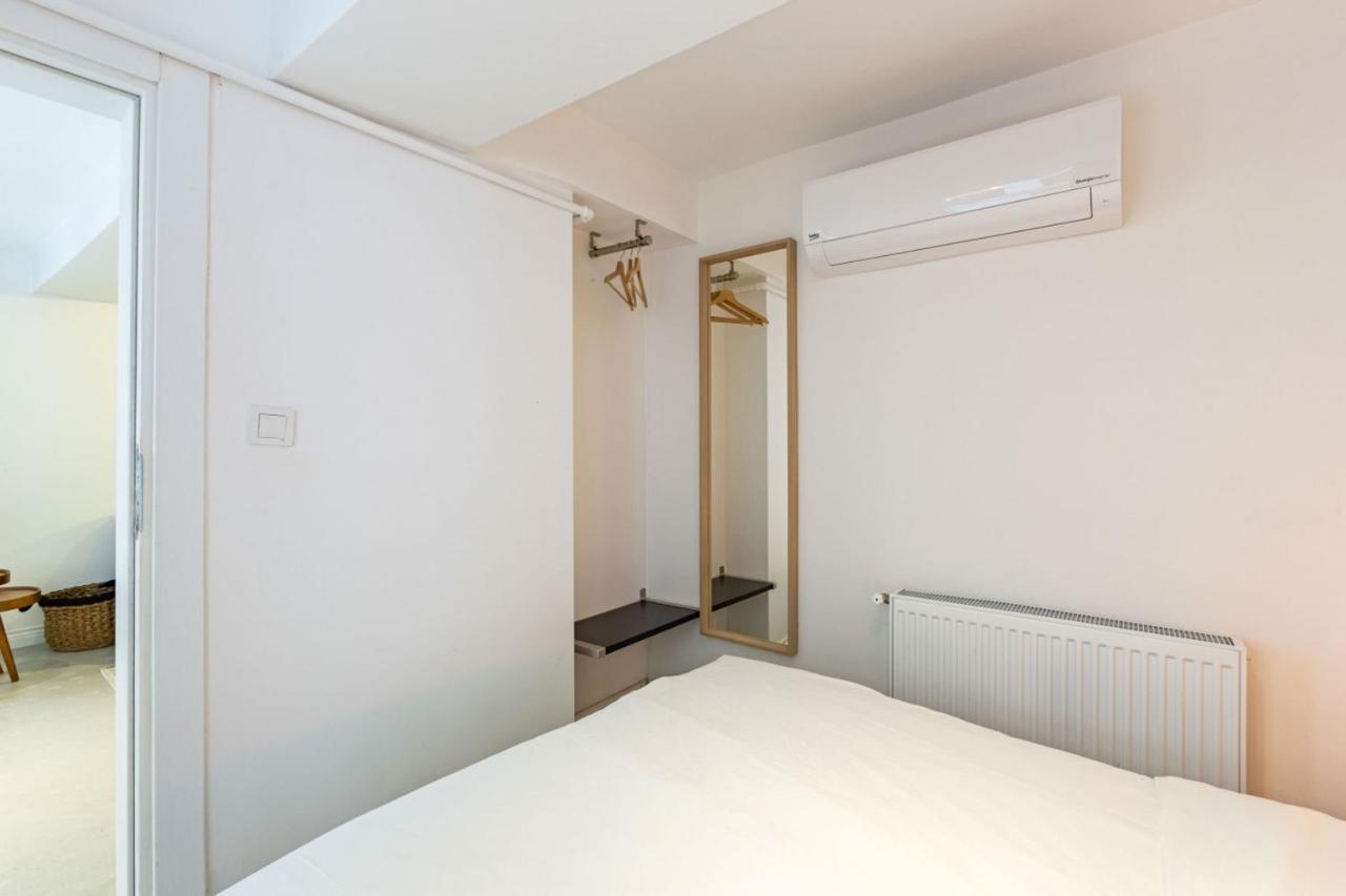 Excellent Flat With Lovely Backyard In Cihangir Istambul Exterior foto